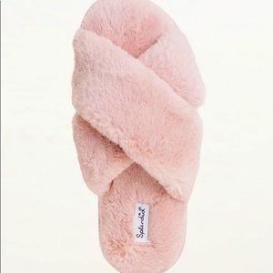 NWTs pink fuzzy slippers